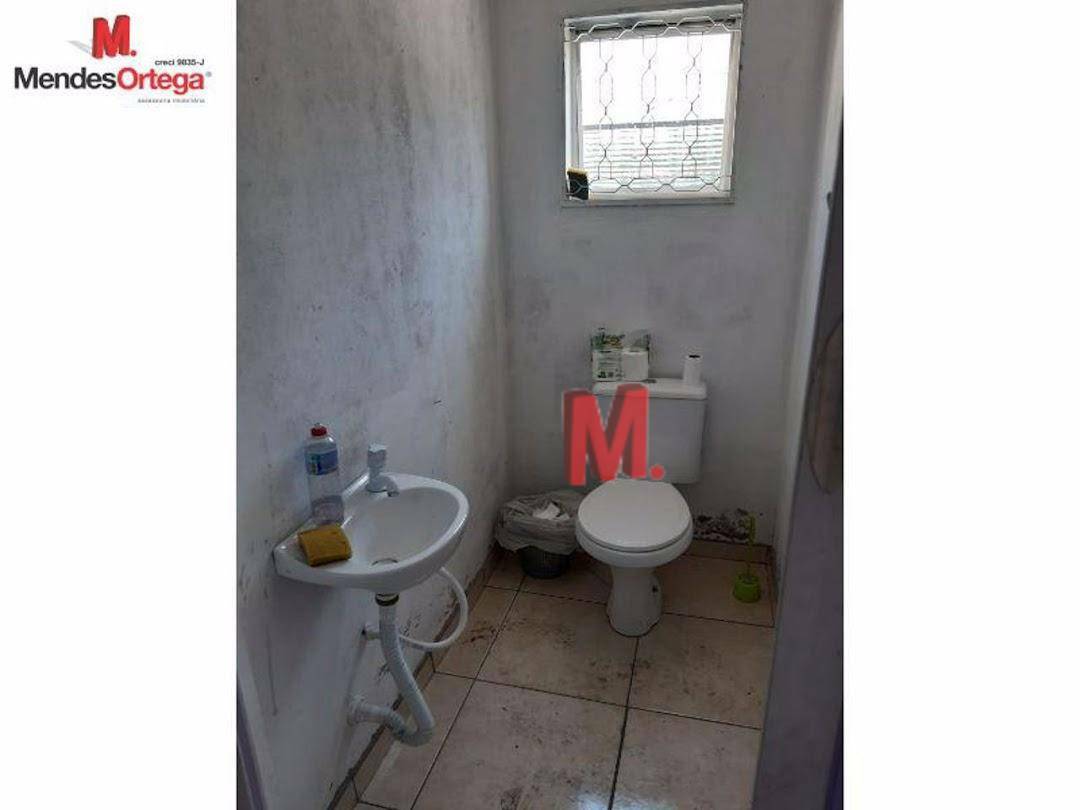 Casa à venda com 2 quartos, 300m² - Foto 24