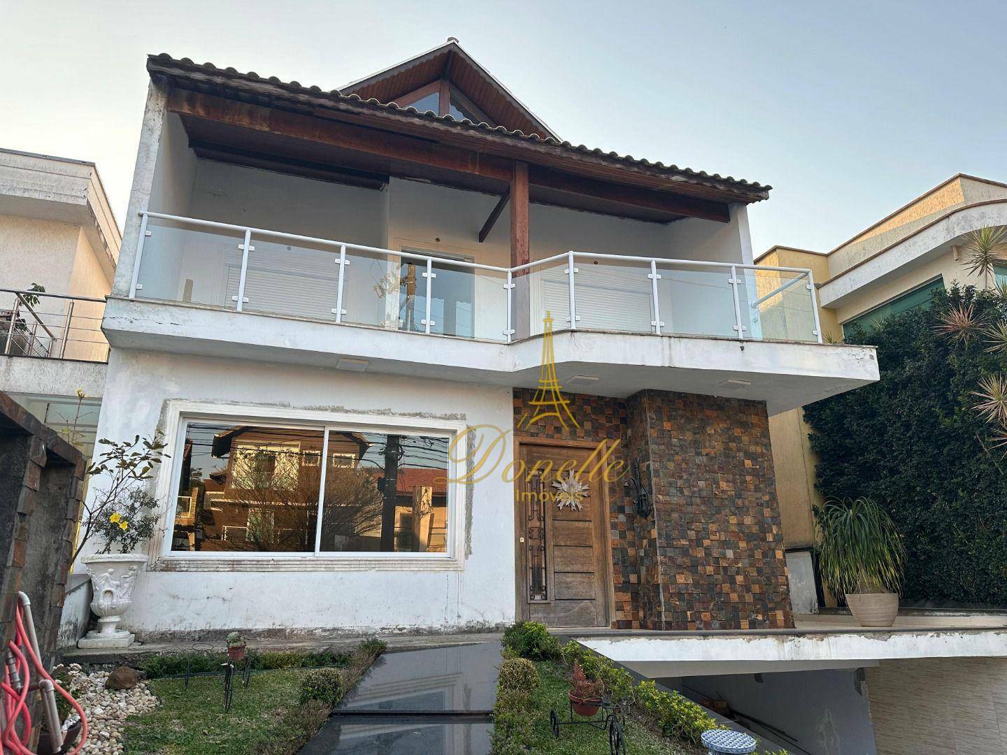 Sobrado à venda e aluguel com 3 quartos, 580m² - Foto 1