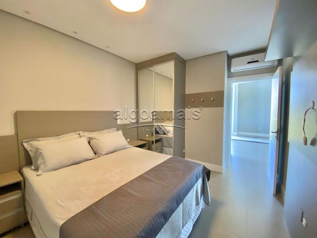 Casa de Condomínio à venda com 4 quartos, 320m² - Foto 19