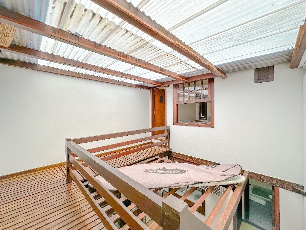 Casa de Condomínio à venda com 4 quartos, 180m² - Foto 37