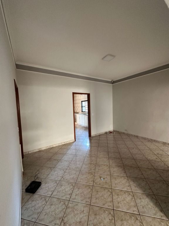 Casa à venda com 3 quartos, 373m² - Foto 26