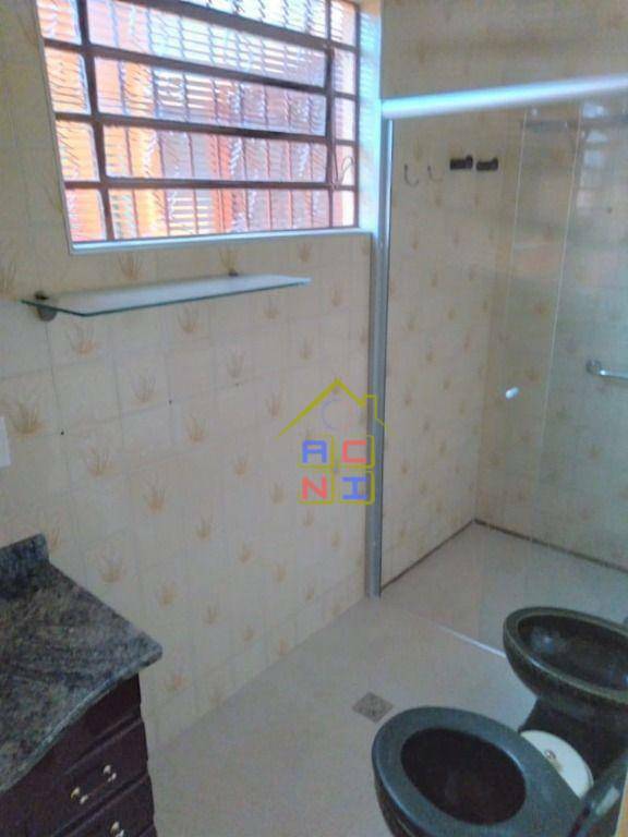 Casa à venda com 2 quartos, 172m² - Foto 11