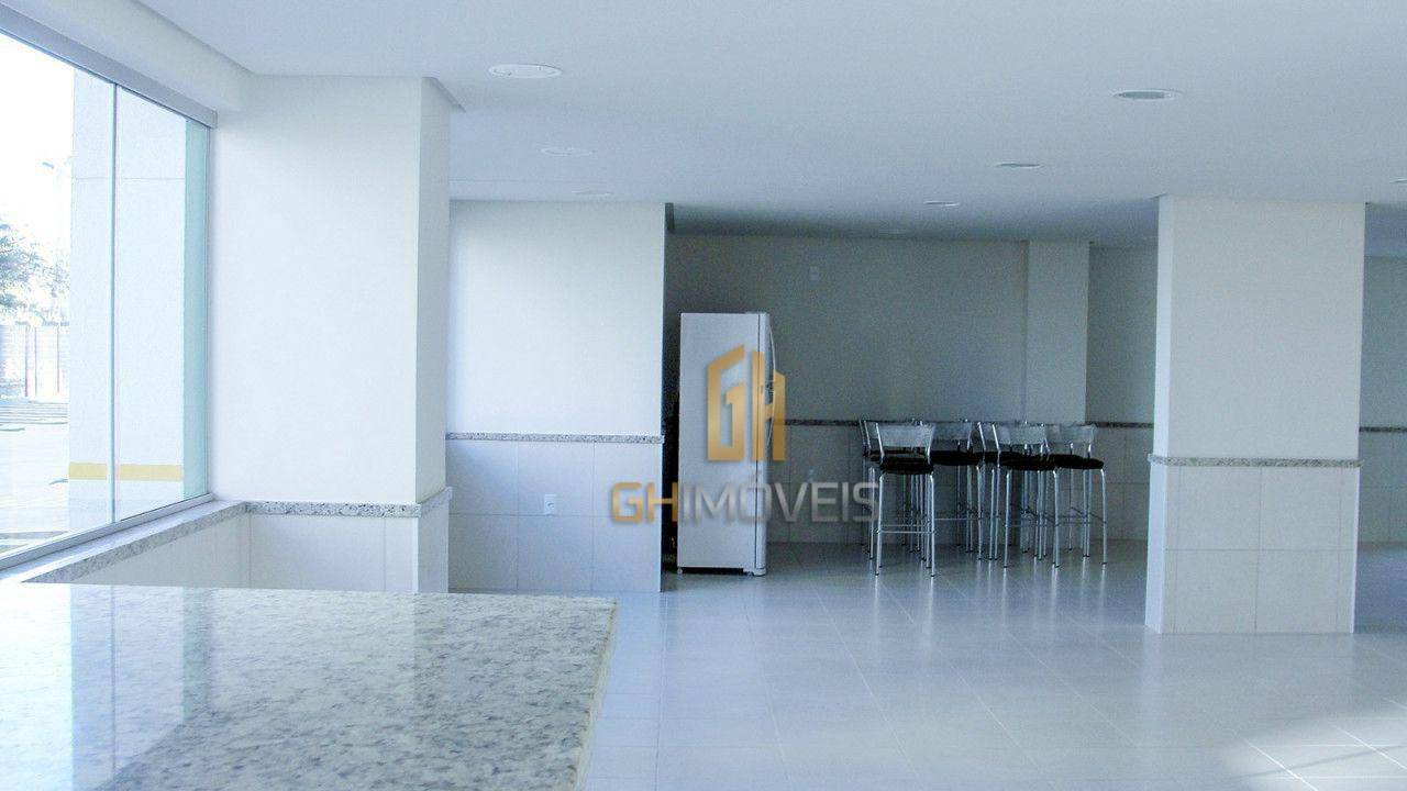 Apartamento à venda com 2 quartos, 65m² - Foto 18