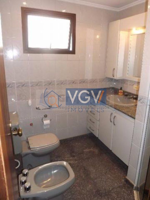 Apartamento à venda com 3 quartos, 113m² - Foto 9