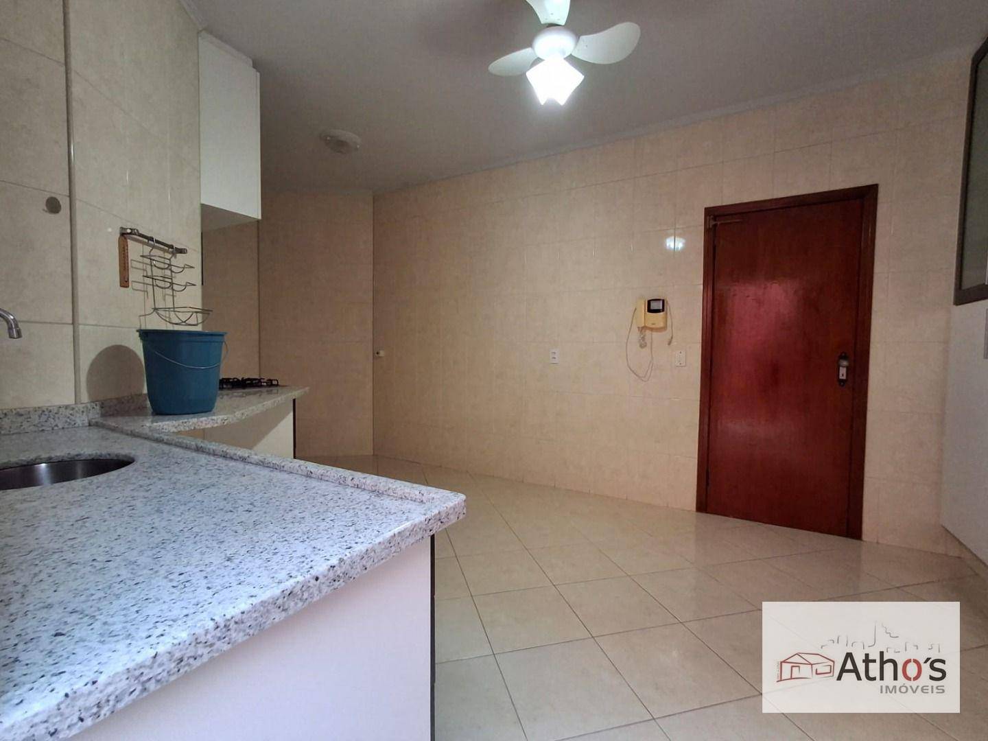 Casa para alugar com 4 quartos, 170m² - Foto 25