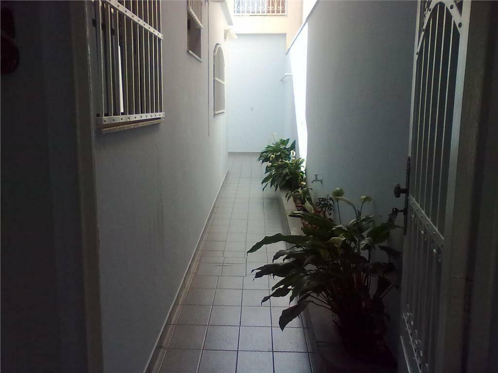 Sobrado à venda com 4 quartos, 250m² - Foto 9