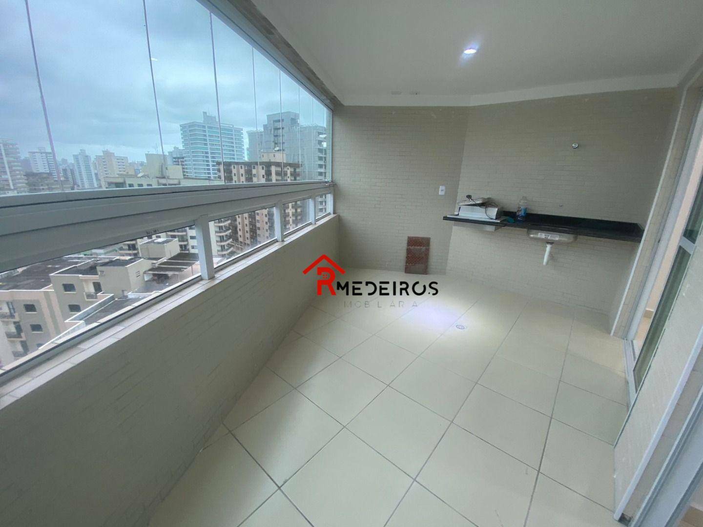 Apartamento à venda com 2 quartos, 79m² - Foto 4