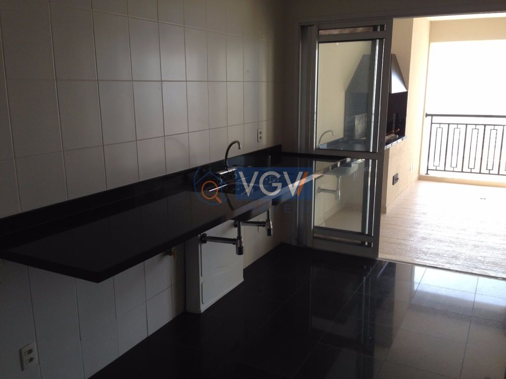 Apartamento à venda com 3 quartos, 146m² - Foto 3