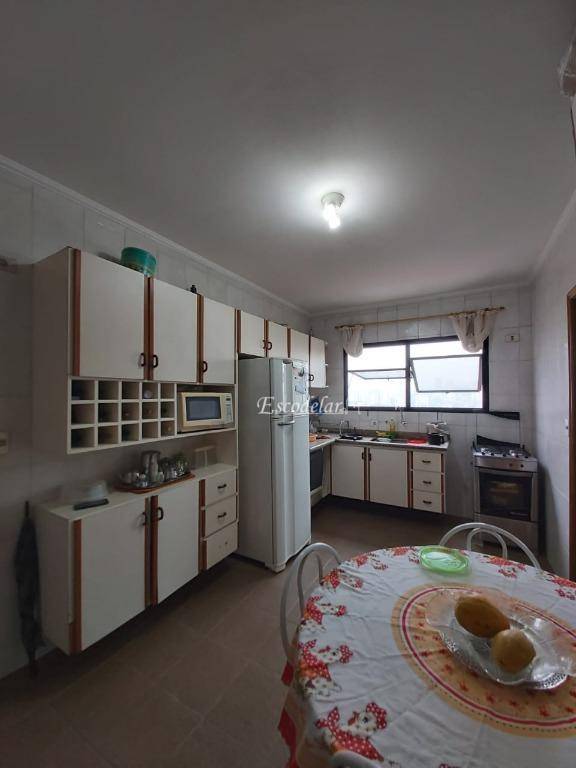 Apartamento à venda com 3 quartos, 146m² - Foto 5