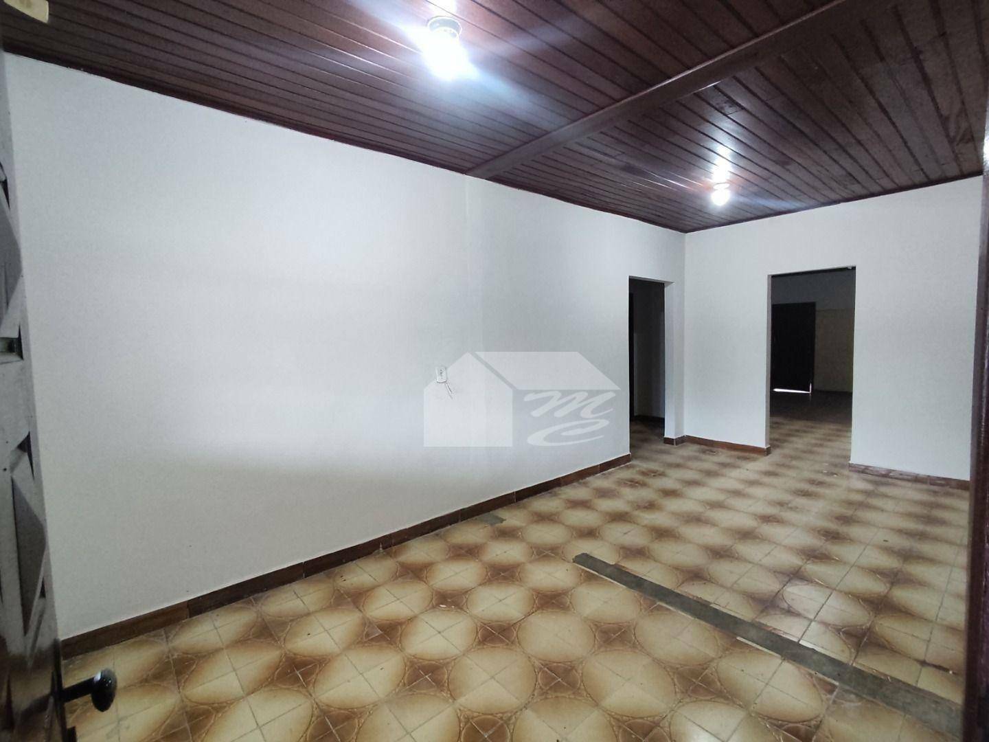 Casa, 3 quartos, 253 m² - Foto 4