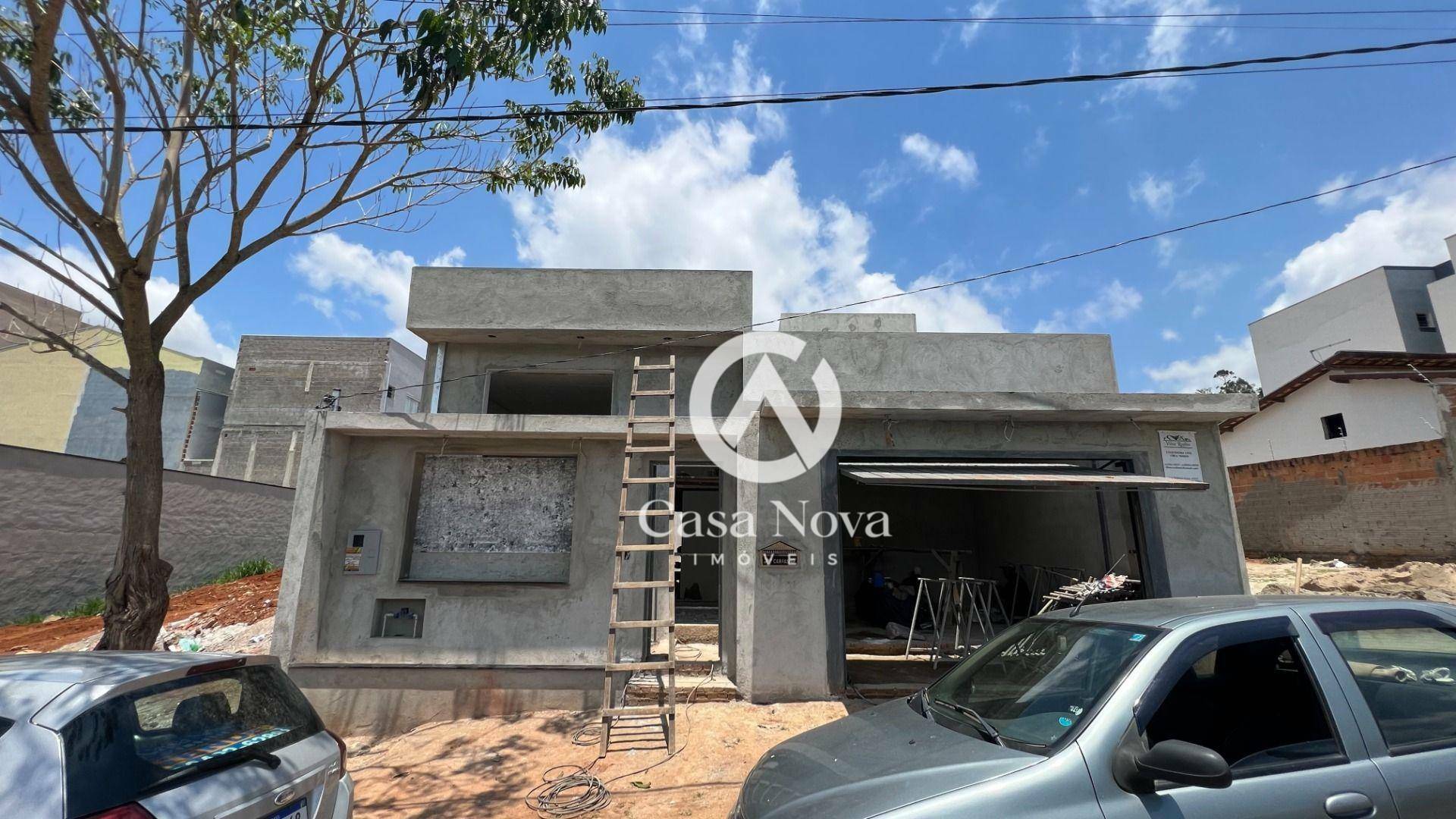 Casa à venda com 3 quartos, 140m² - Foto 1