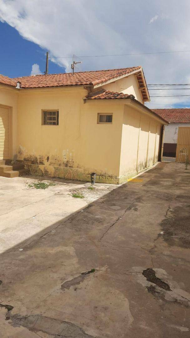 Casa à venda com 2 quartos, 95m² - Foto 2