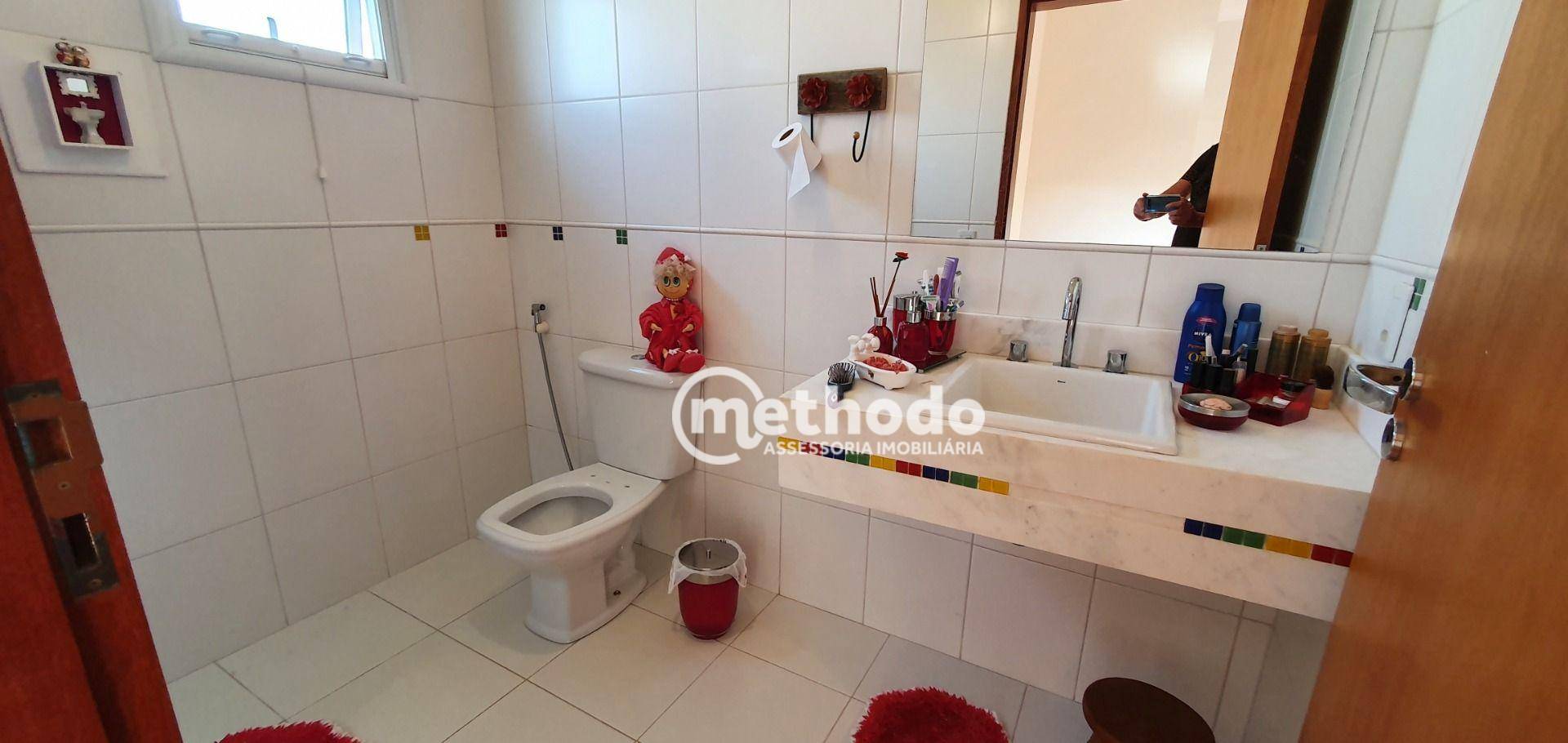 Casa de Condomínio à venda com 3 quartos, 400m² - Foto 23