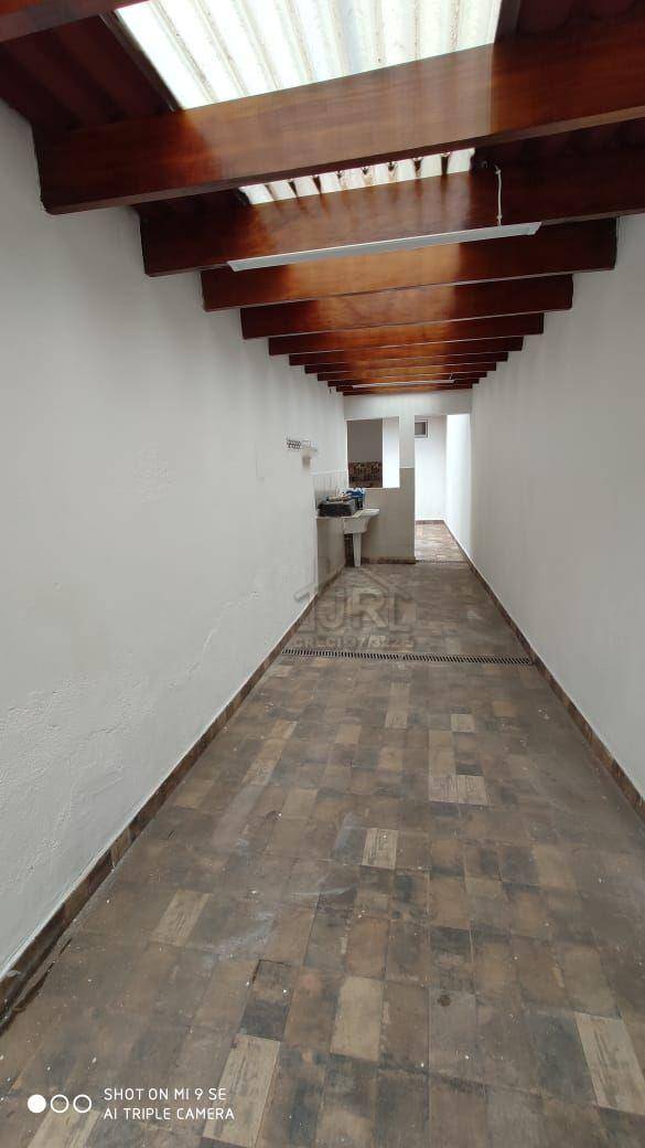 Sobrado para alugar com 2 quartos, 180m² - Foto 12