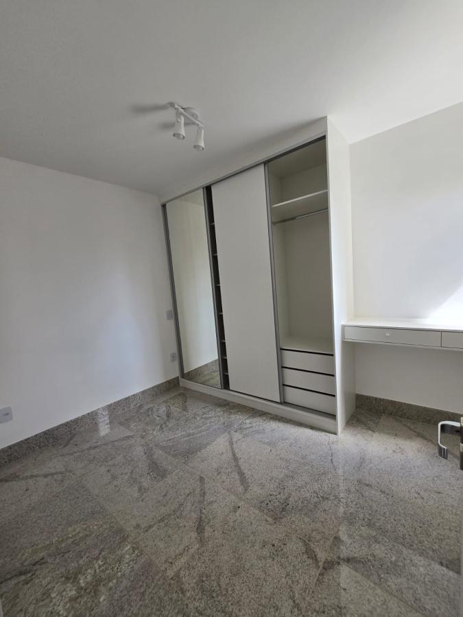 Apartamento para alugar com 2 quartos, 40m² - Foto 12