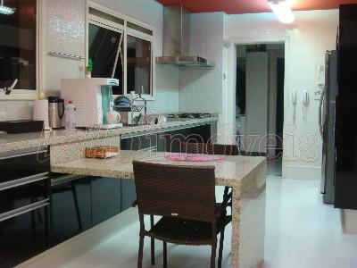 Apartamento para alugar com 4 quartos, 262m² - Foto 2