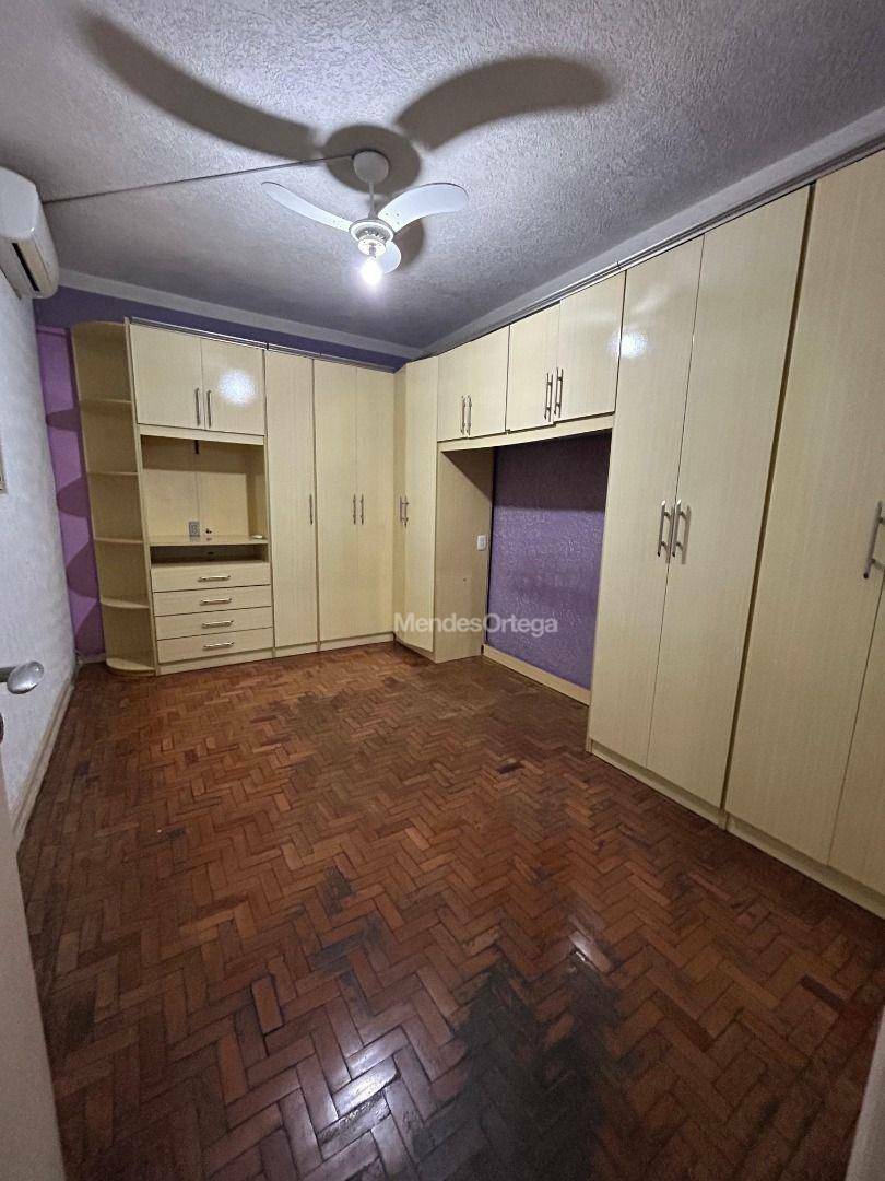 Casa à venda e aluguel com 3 quartos, 149m² - Foto 9