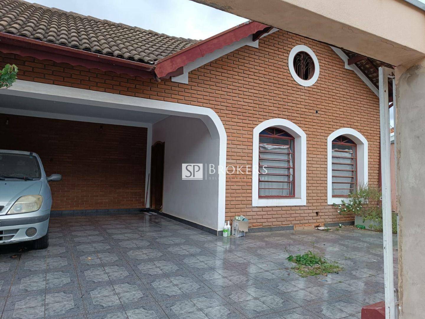 Casa à venda com 3 quartos, 370m² - Foto 2