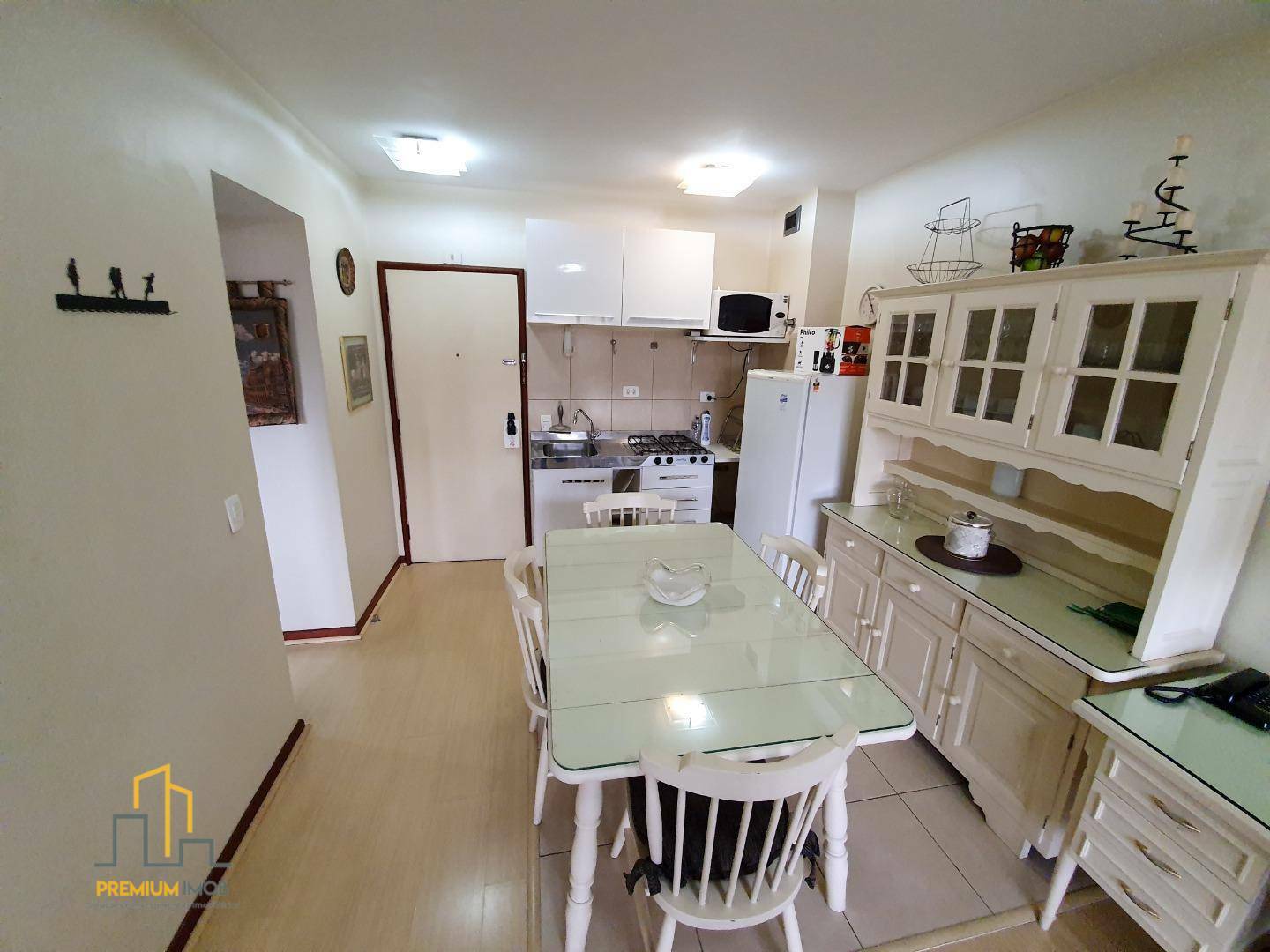 Apartamento para alugar com 1 quarto, 45m² - Foto 4