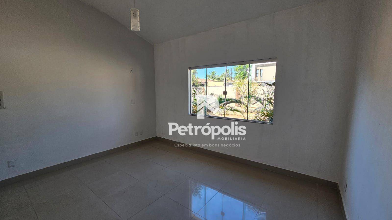 Casa à venda com 4 quartos, 310m² - Foto 15