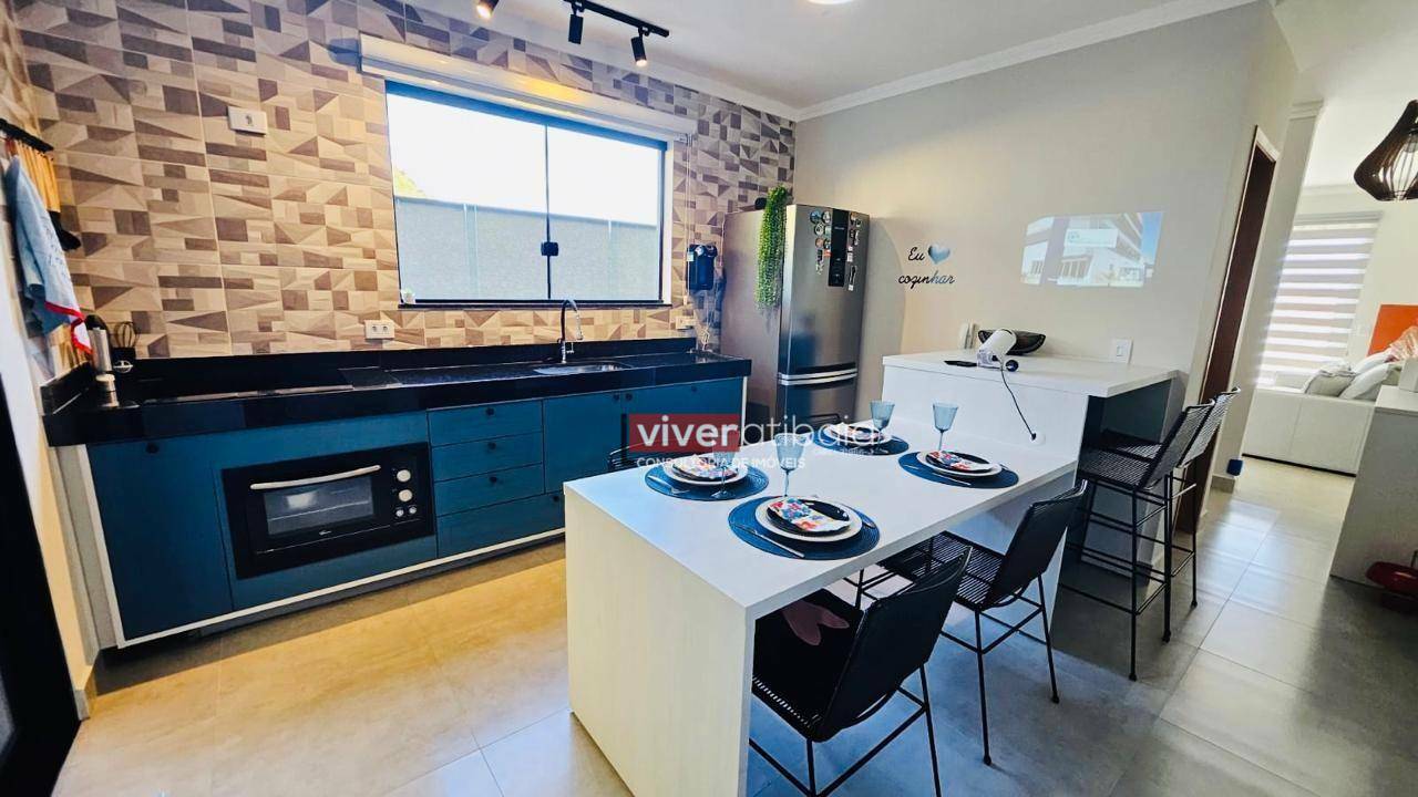 Casa à venda com 2 quartos, 79m² - Foto 1