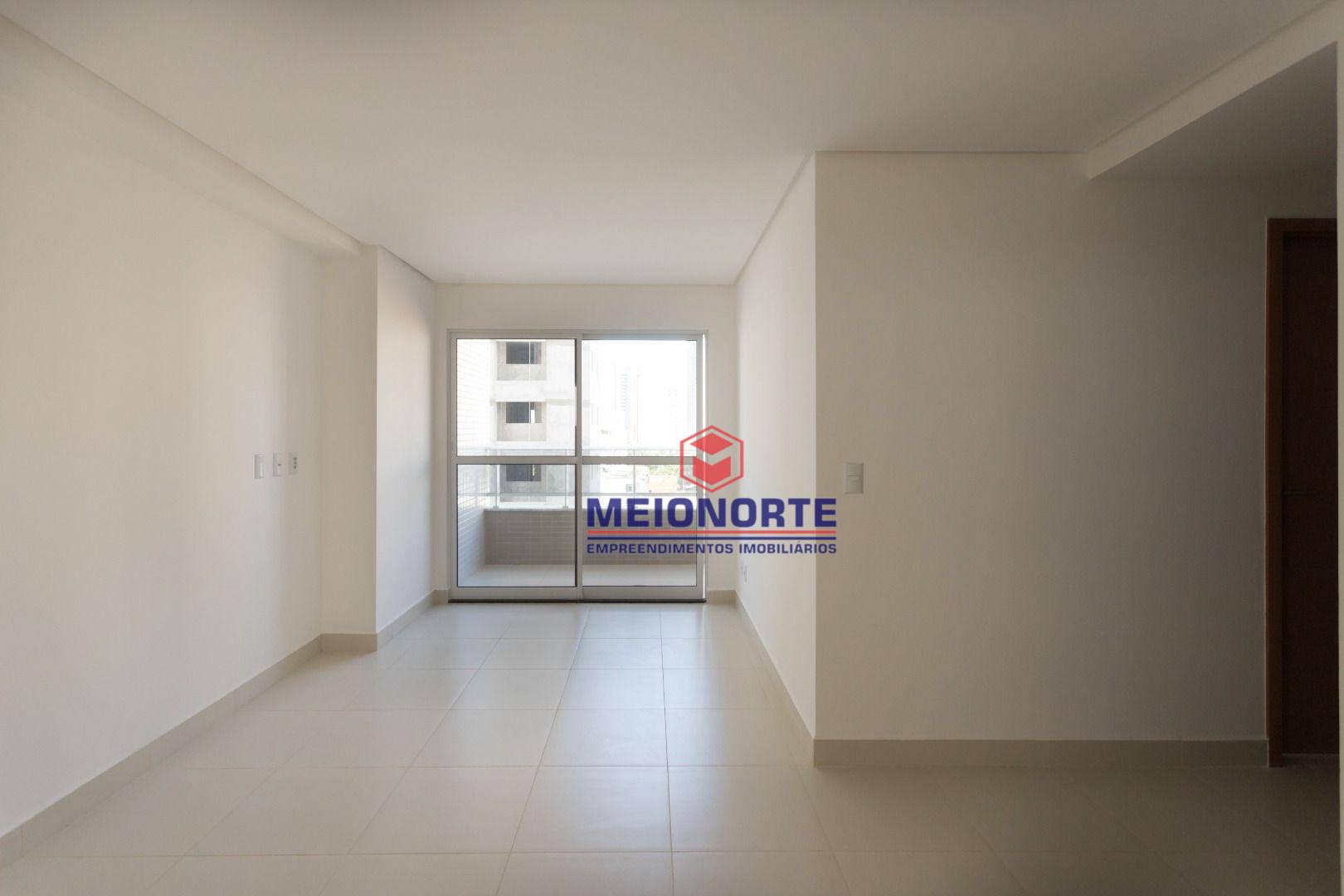 Apartamento à venda com 3 quartos, 71m² - Foto 2