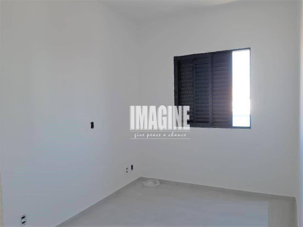 Apartamento à venda com 2 quartos, 44m² - Foto 10