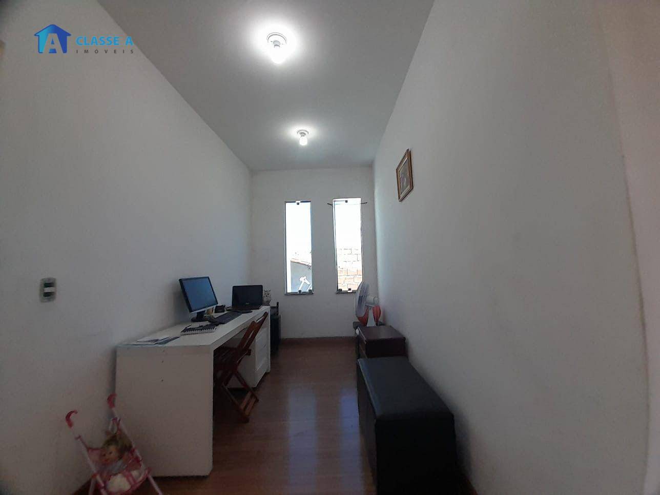 Casa à venda com 5 quartos, 175m² - Foto 15