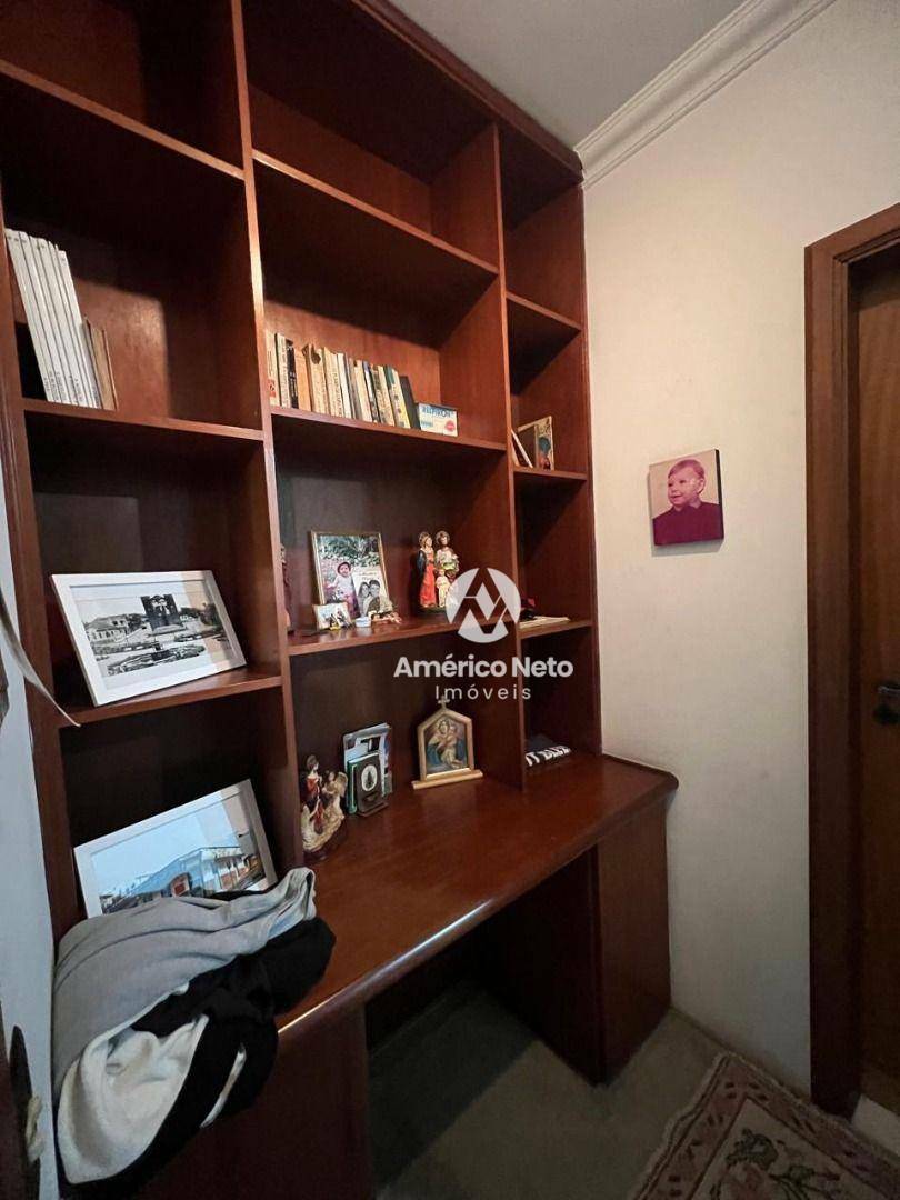 Apartamento à venda com 3 quartos, 224m² - Foto 16