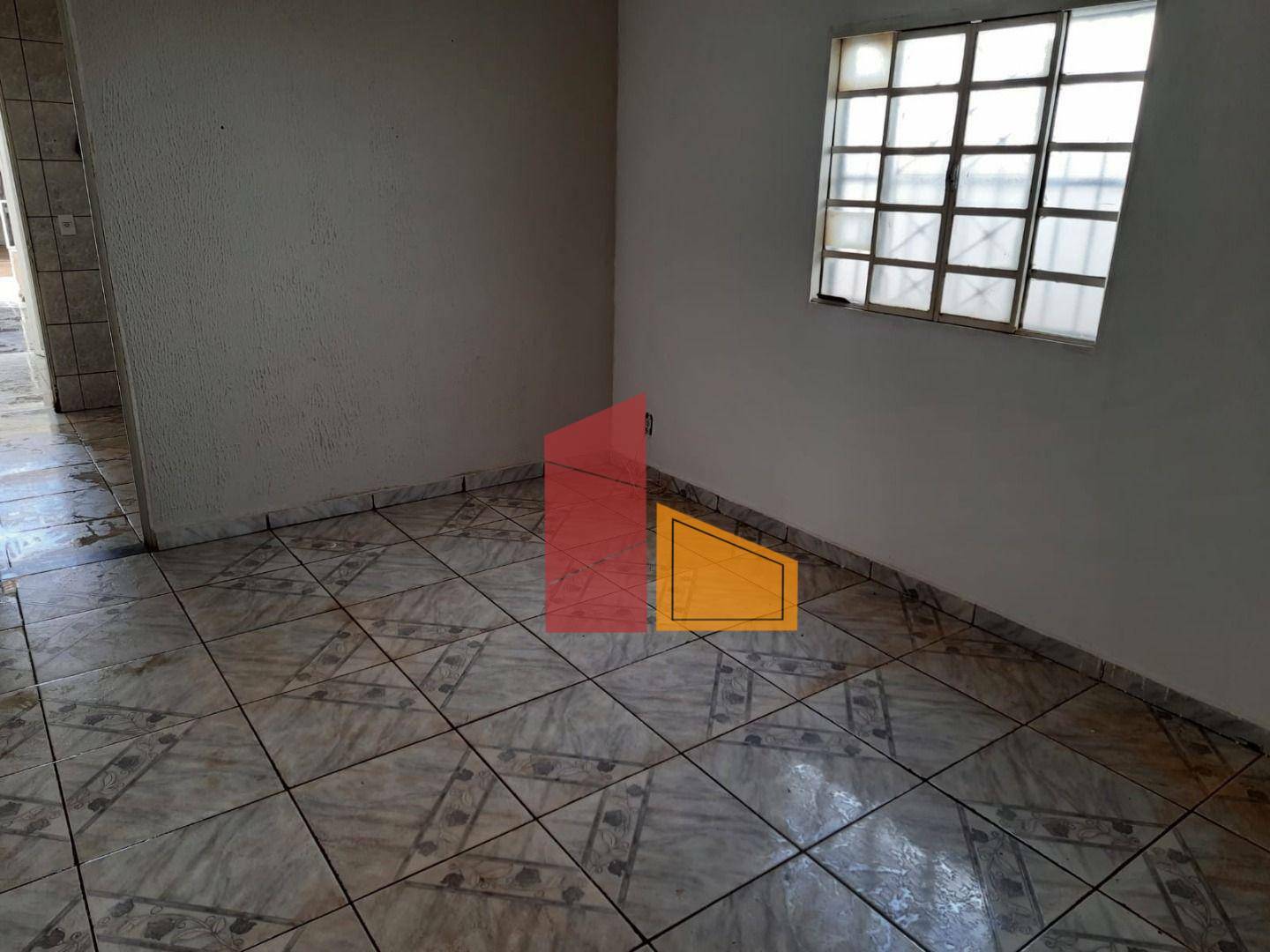 Casa à venda com 3 quartos, 130m² - Foto 3