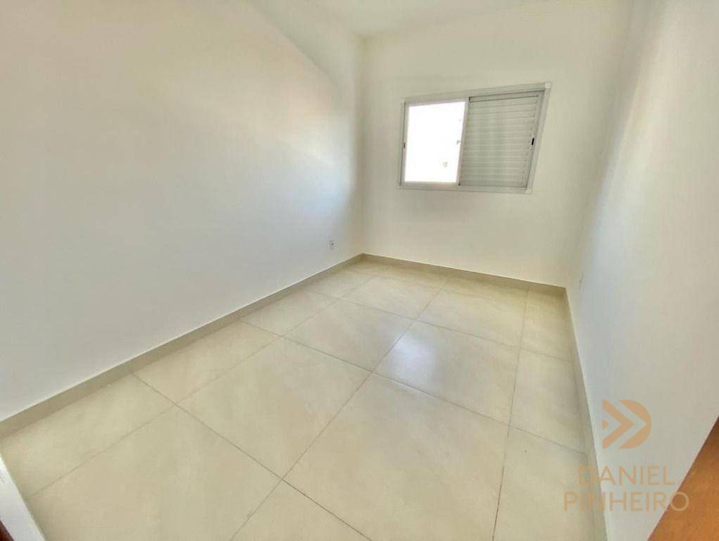 Apartamento à venda com 2 quartos, 68m² - Foto 7