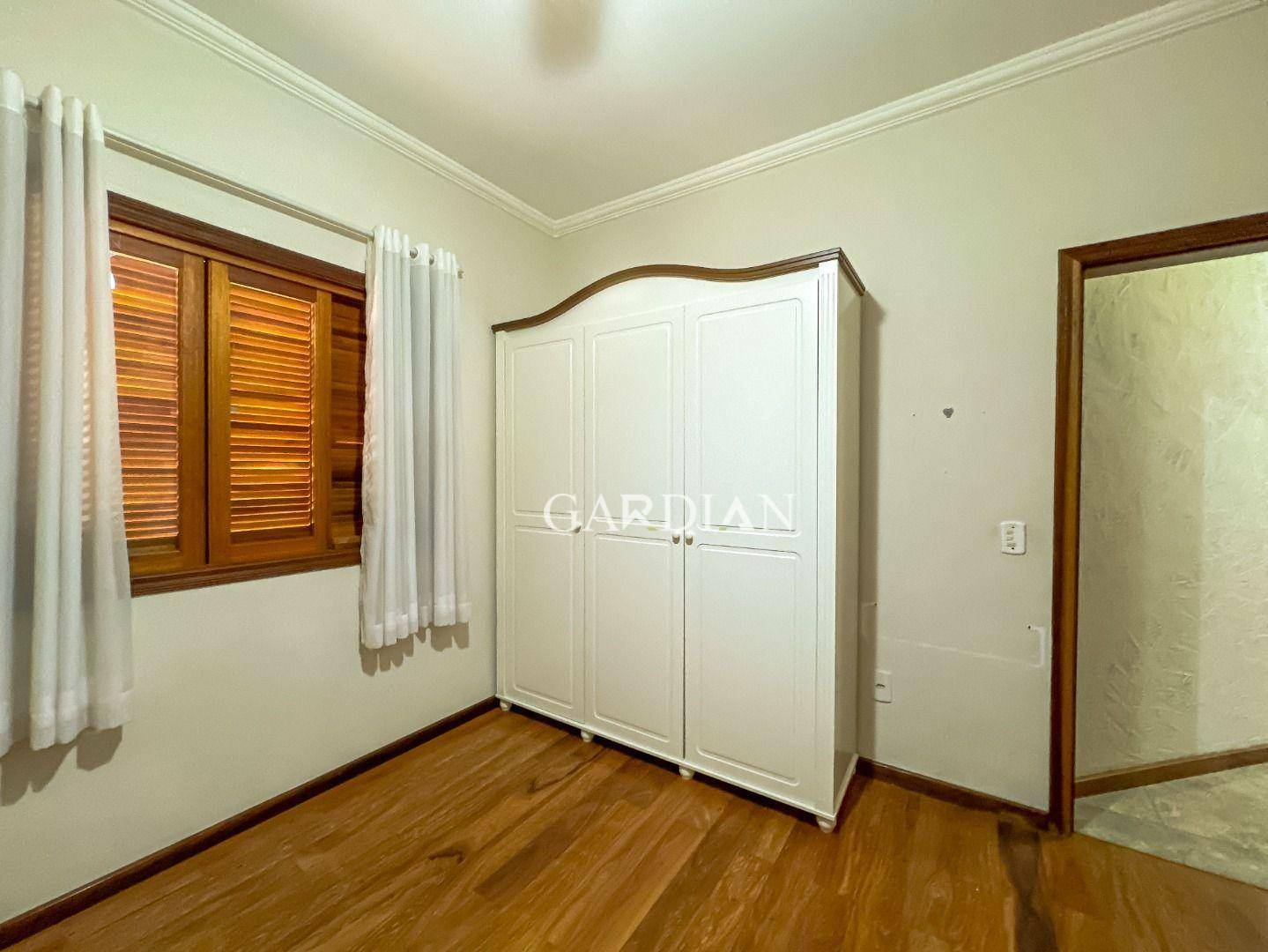 Chácara à venda com 4 quartos, 680m² - Foto 37