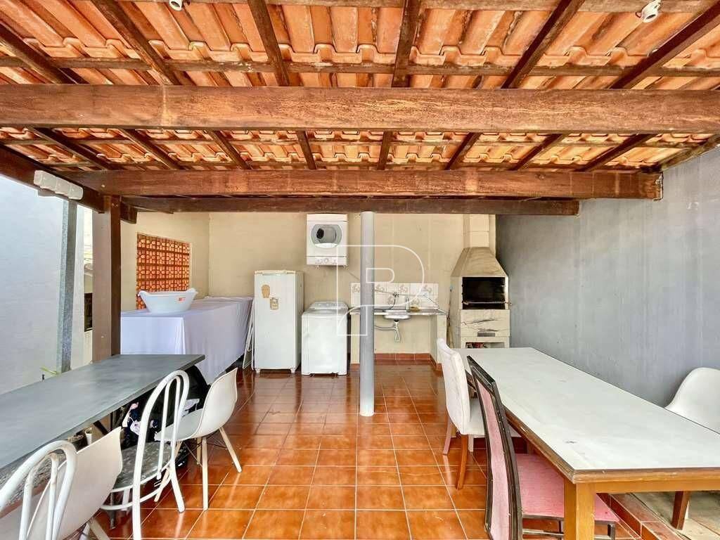 Casa de Condomínio à venda com 4 quartos, 350m² - Foto 38