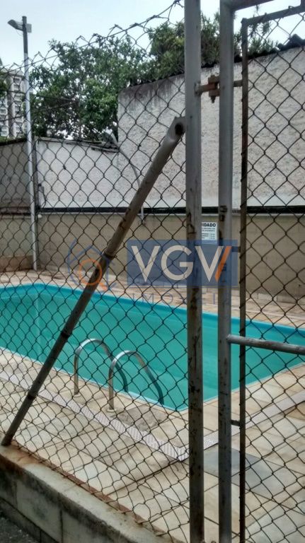 Apartamento à venda com 2 quartos, 60m² - Foto 6