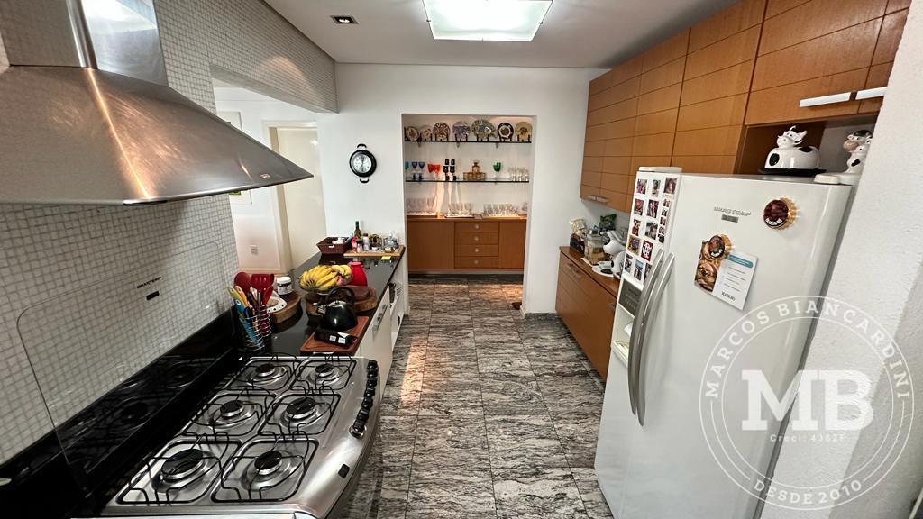 Apartamento à venda com 4 quartos, 257m² - Foto 27