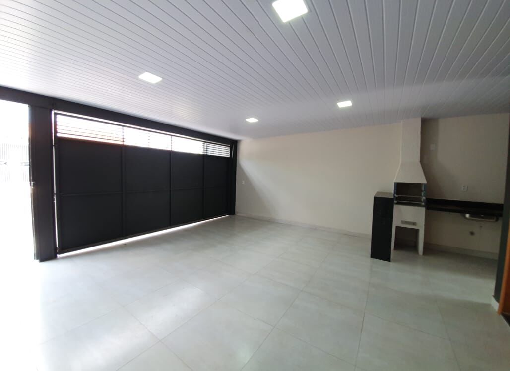 Casa à venda com 3 quartos, 135m² - Foto 3