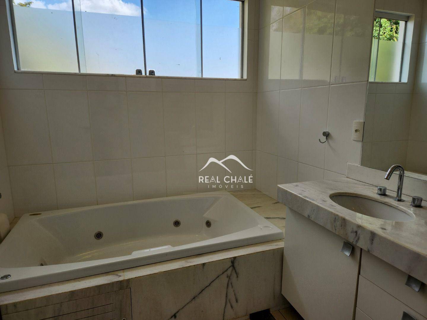 Casa de Condomínio à venda com 4 quartos, 475m² - Foto 11