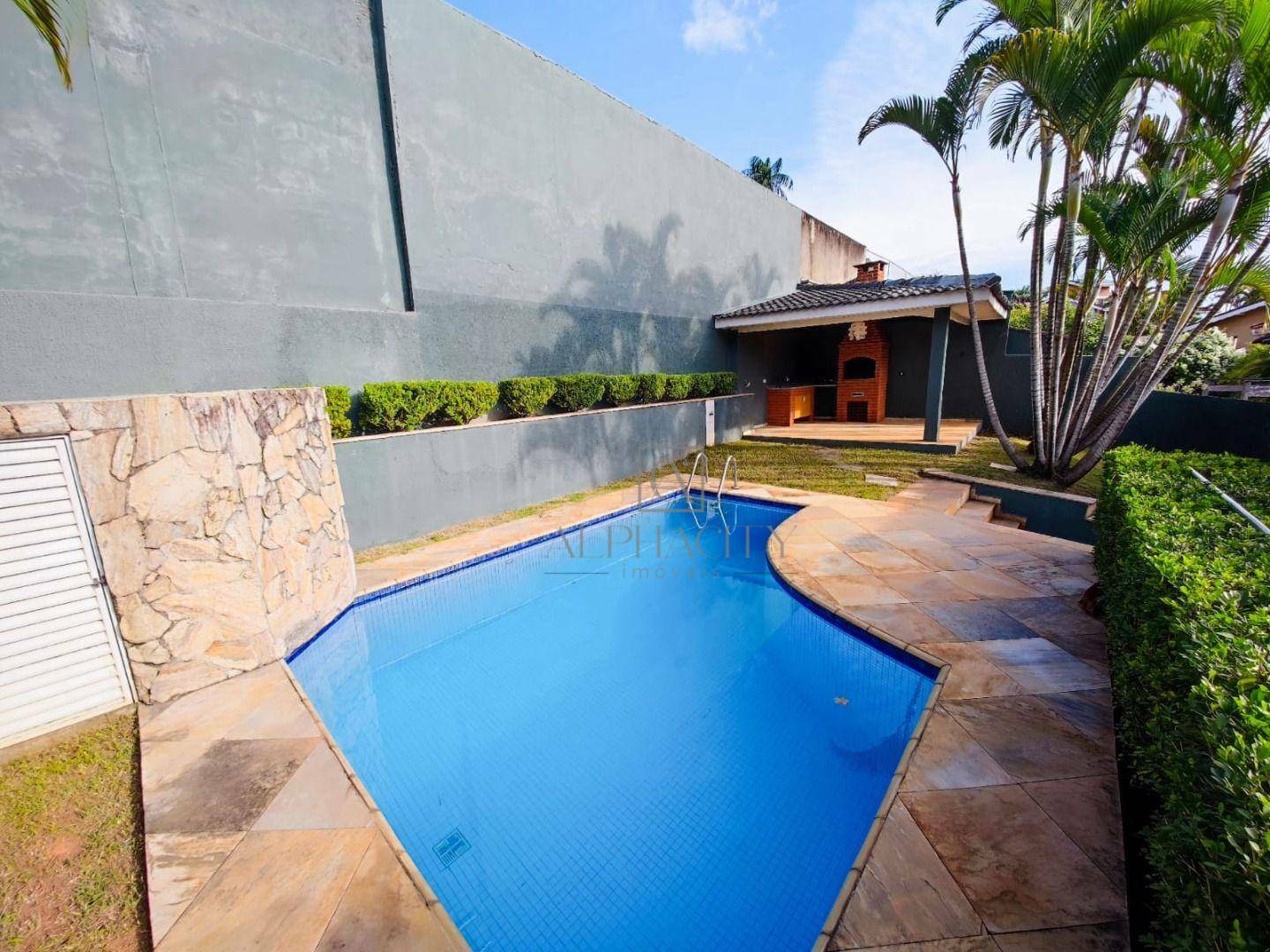 Casa de Condomínio à venda e aluguel com 4 quartos, 384m² - Foto 1