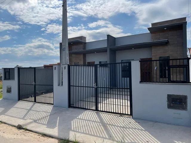 Casa à venda com 2 quartos, 64m² - Foto 1