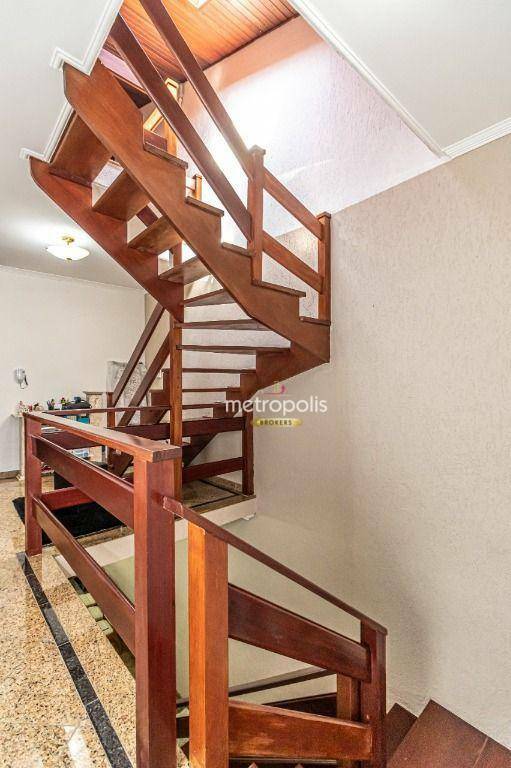 Sobrado à venda com 4 quartos, 354m² - Foto 76