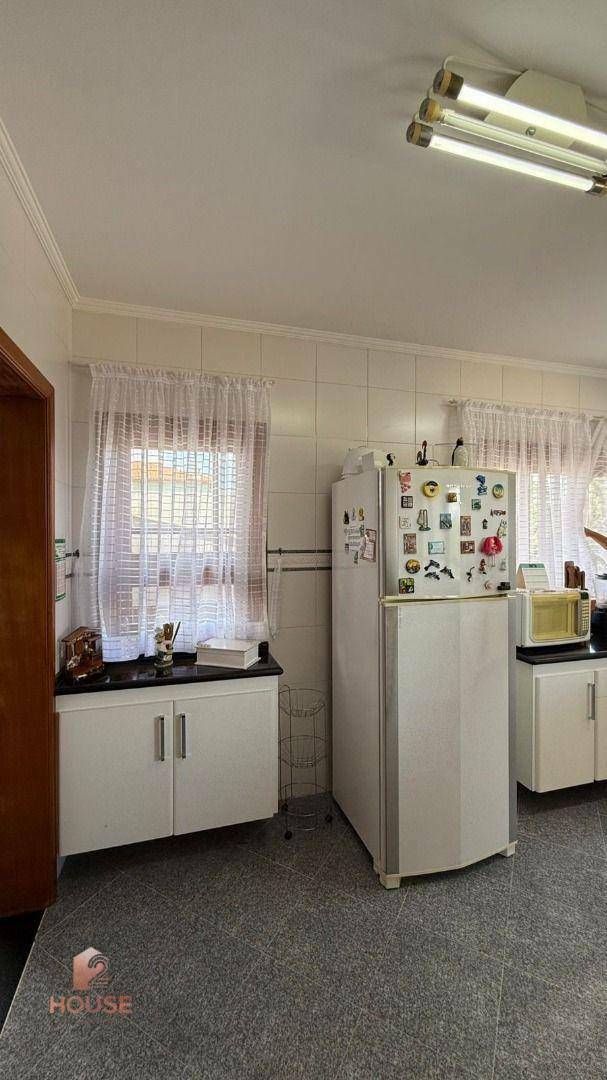 Casa de Condomínio à venda com 3 quartos, 500m² - Foto 35