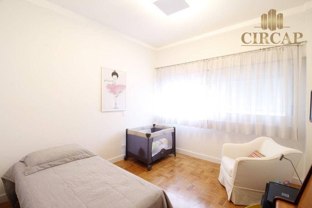 Apartamento à venda com 3 quartos, 260m² - Foto 14