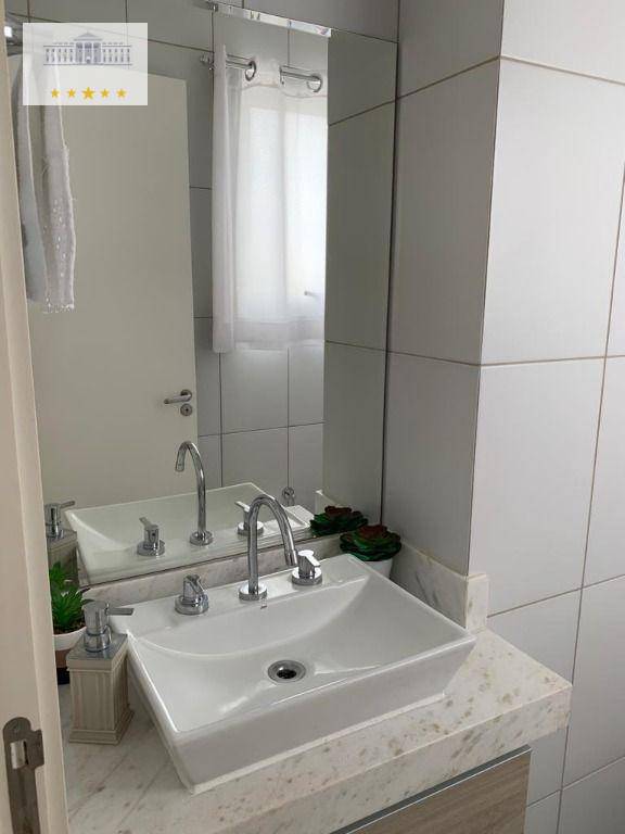 Apartamento à venda com 3 quartos, 121m² - Foto 4