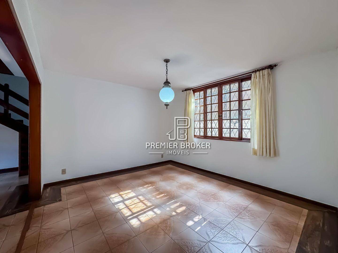 Casa de Condomínio à venda com 4 quartos, 250m² - Foto 11