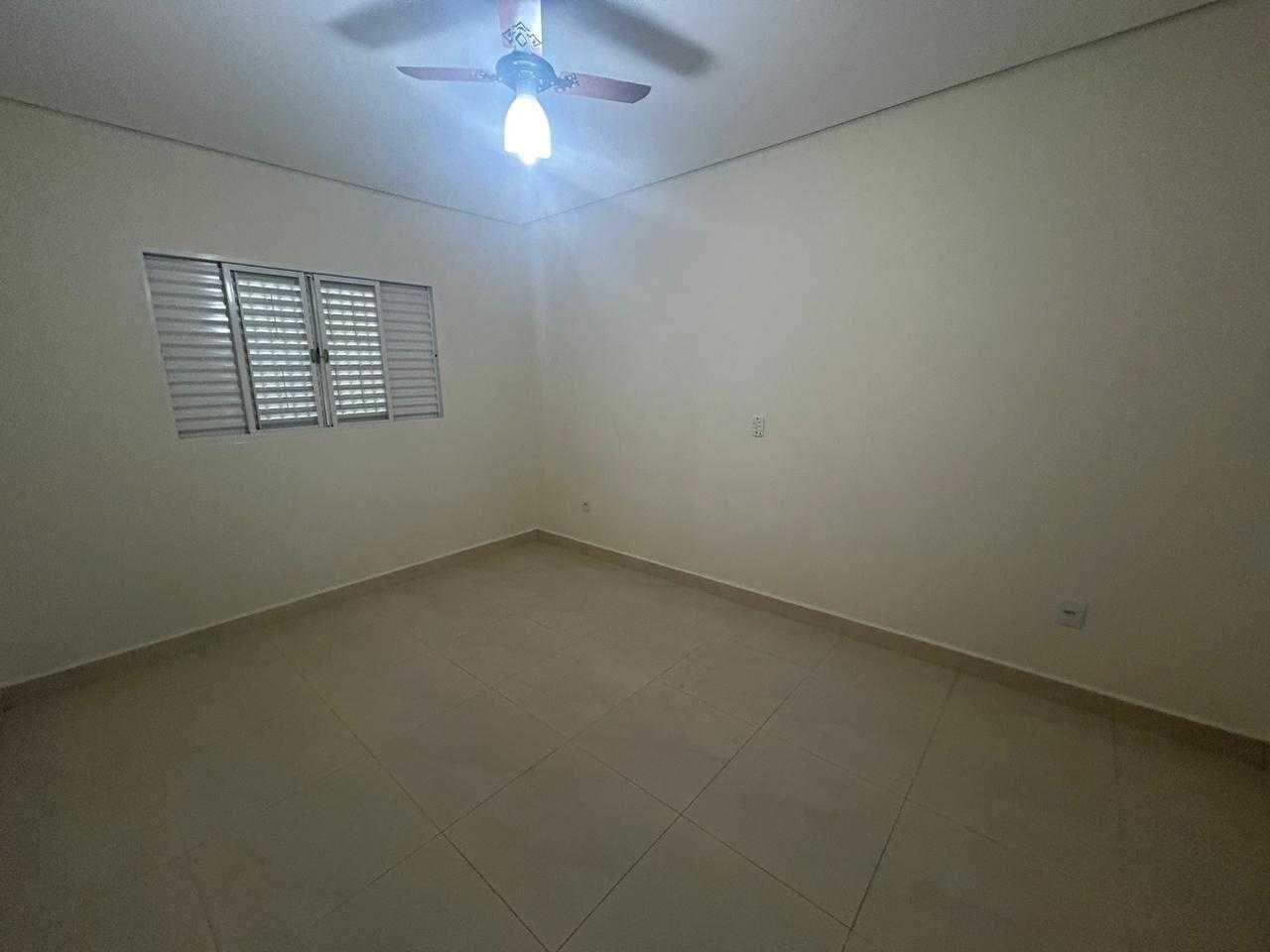 Casa para alugar com 3 quartos, 190m² - Foto 11