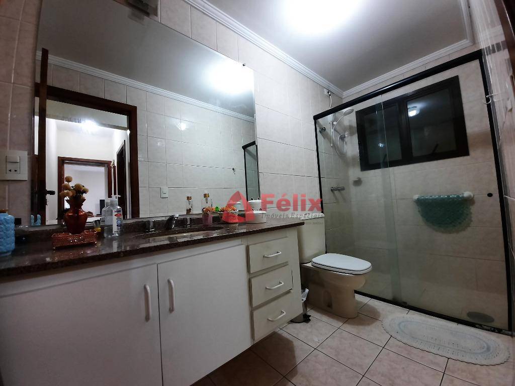 Apartamento à venda com 3 quartos, 125m² - Foto 16