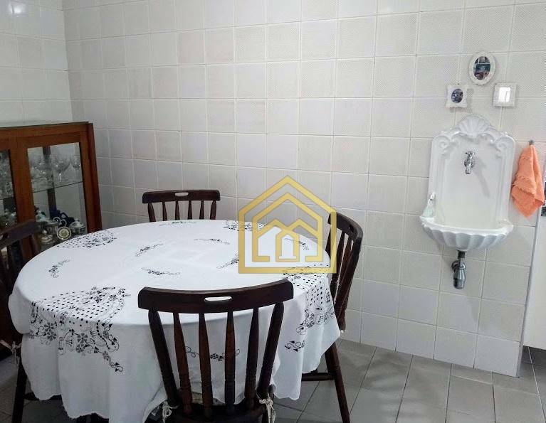 Apartamento à venda com 5 quartos, 206m² - Foto 25