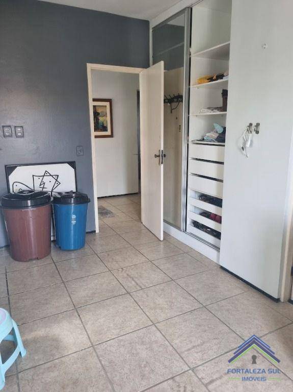 Casa à venda com 3 quartos, 345m² - Foto 14