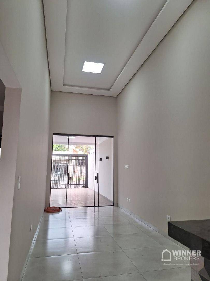 Casa à venda com 3 quartos, 99m² - Foto 2