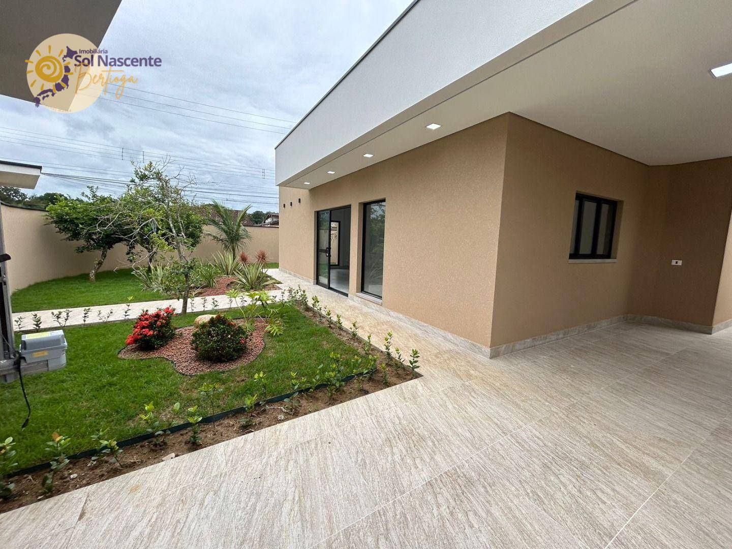 Casa à venda com 3 quartos, 110m² - Foto 7